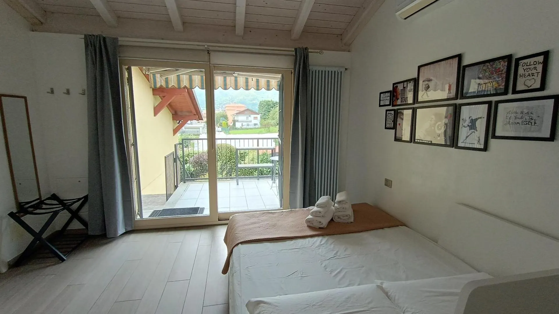 A Nest 4 Family Villa Erba Italy
